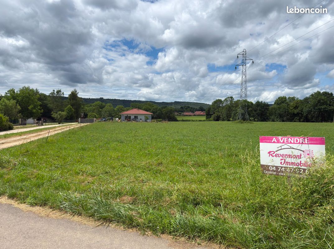 Terrain 1792 m² Simandre-sur-Suran (image 1)