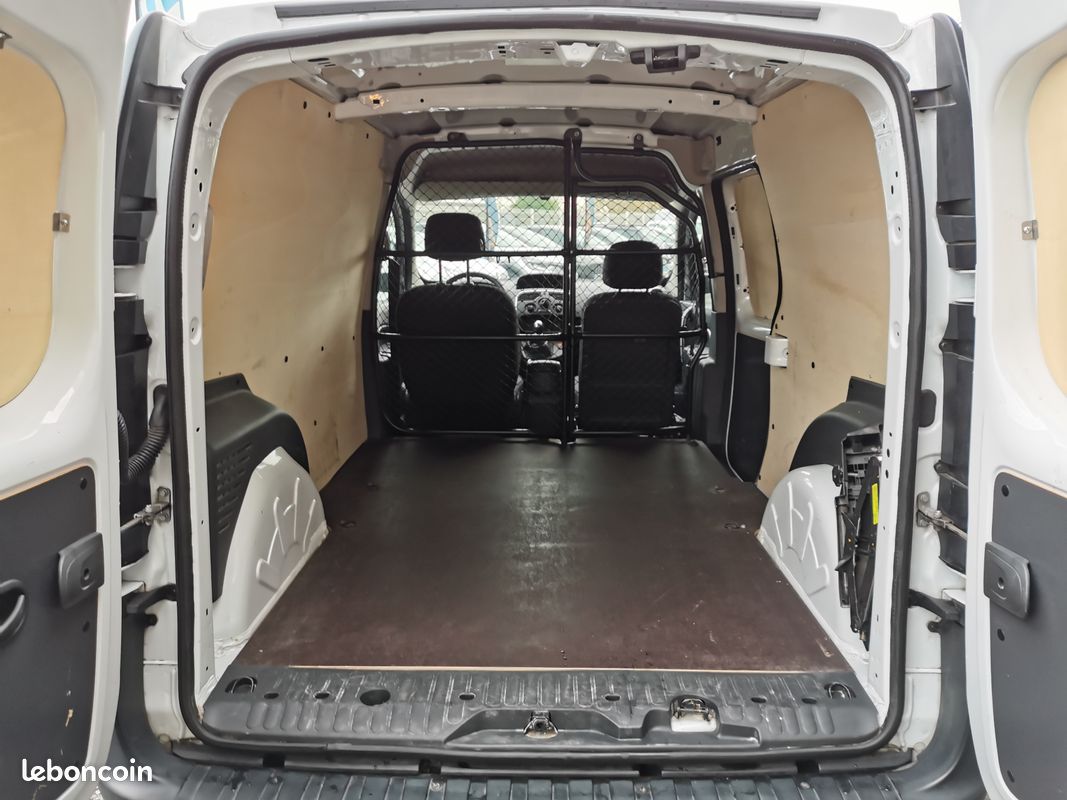 Renault Kangoo Express 1.5 Blue dCi 95ch Grand Volume Grand Confort (image 8)