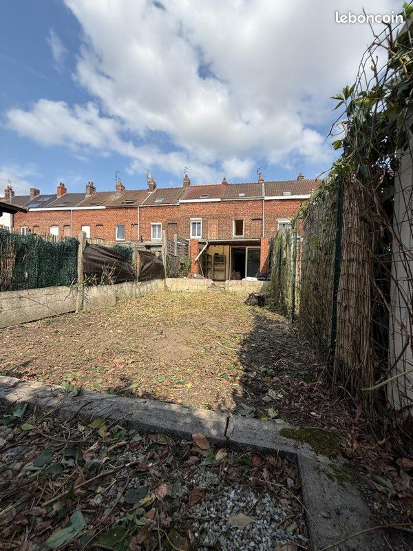 Maison 4 pièces 90 m² · à Houplines · 90 m² · 105 000 €