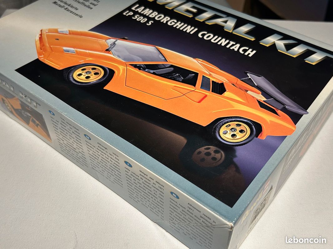 AOSHIMA - MAQUETTE à assembler et à peindre - LAMBORGHINI Huracan