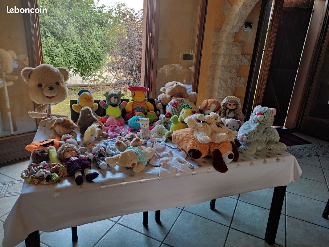 Peluches / doudous (image 1)