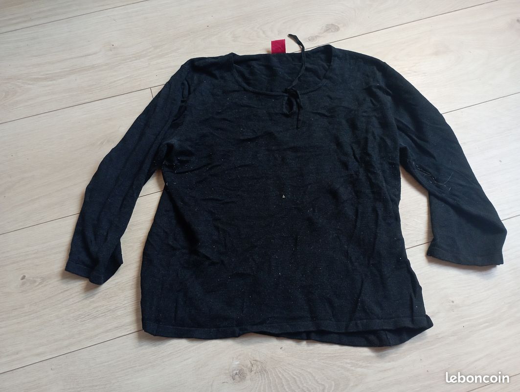 Pull noir manches 3/4 (image 1)