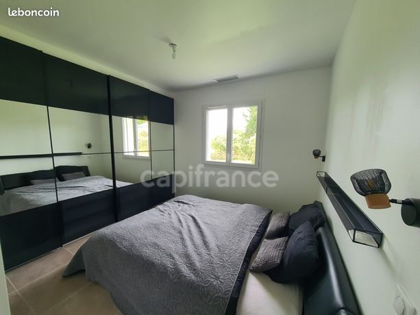 https://img.leboncoin.fr/api/v1/lbcpb1/images/dd/f5/90/ddf590f9cae948b4f876b37df63e93a7cb2e42ef.jpg?rule=ad-image