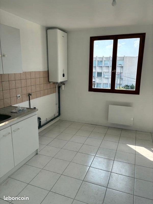Appartement 4 pièces 49 m² · à Les Pavillons-sous-Bois · 49 m² · 980 €/mois