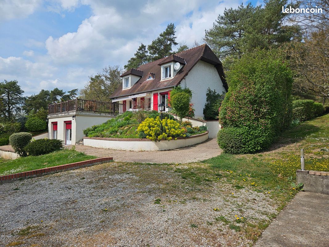Maison 6 pièces 148 m² · à Bury · 148 m² · 335 000 €