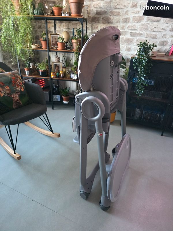 Chaise haute poly magic CHICCO (image 10)