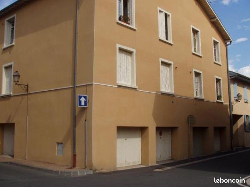 Parking/box Belleville · à Belleville-en-Beaujolais · 64 €/mois