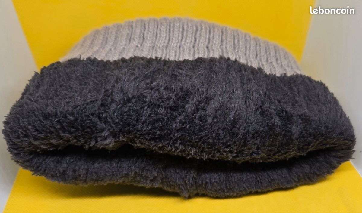 Bonnet (image 1)