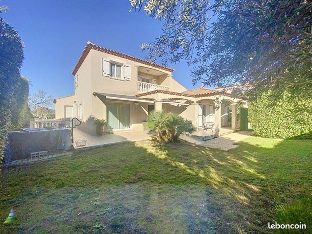 Villa 6 pièces 126 m²