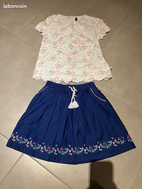 Ensemble SGMJ 7/8 ans jupe et blouse (image 1)