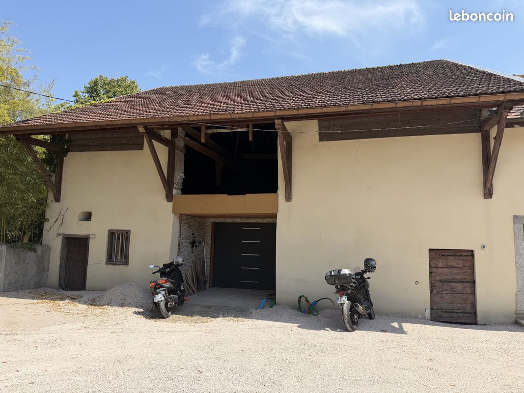 Maison 10 pièces 440 m² · à Thonon-les-Bains · 440 m² · 299 000 €