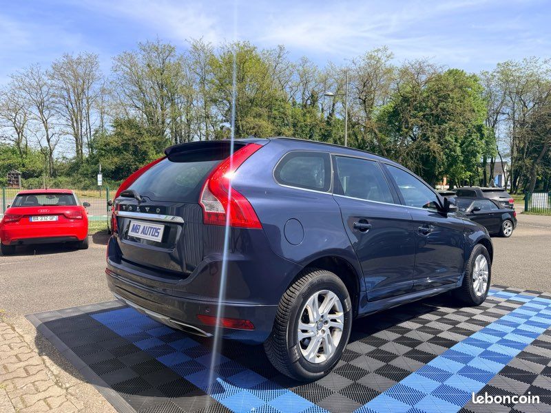 Volvo XC60 2.0D D4 181cv BVA ClimAuto Cuir GPS Bluetooth Régulateur Radar AV-AR Garantie 12 Mois (image 5)