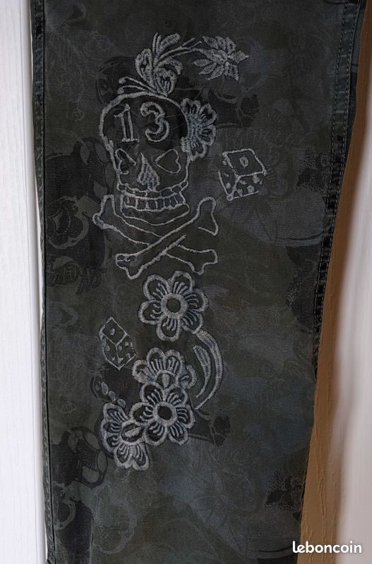 Pantalon Kaporal brodé quasi neuf (image 6)
