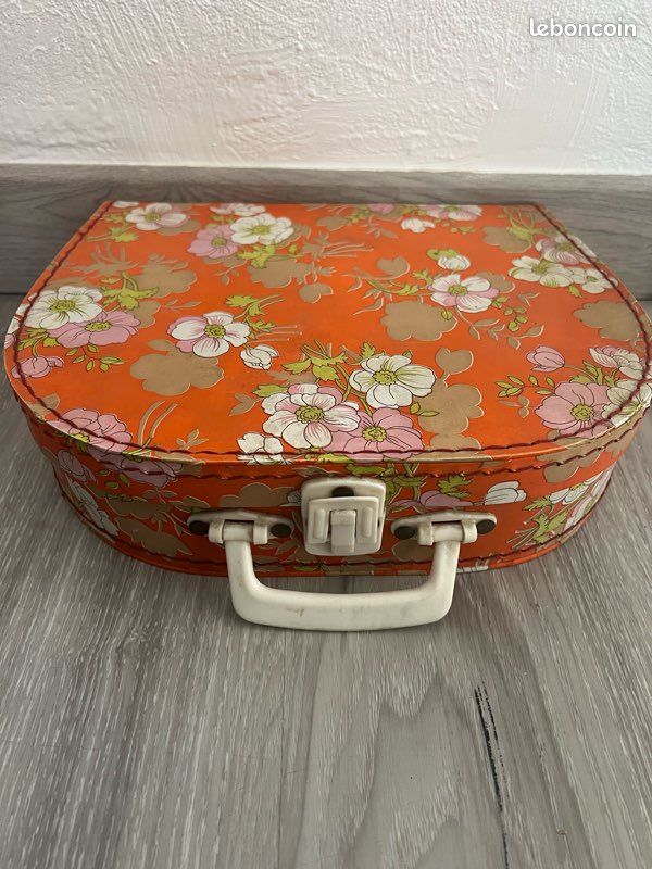Ancienne Valise De Couture Pour Enfant – Jouet Vintage – Jeux D'antan