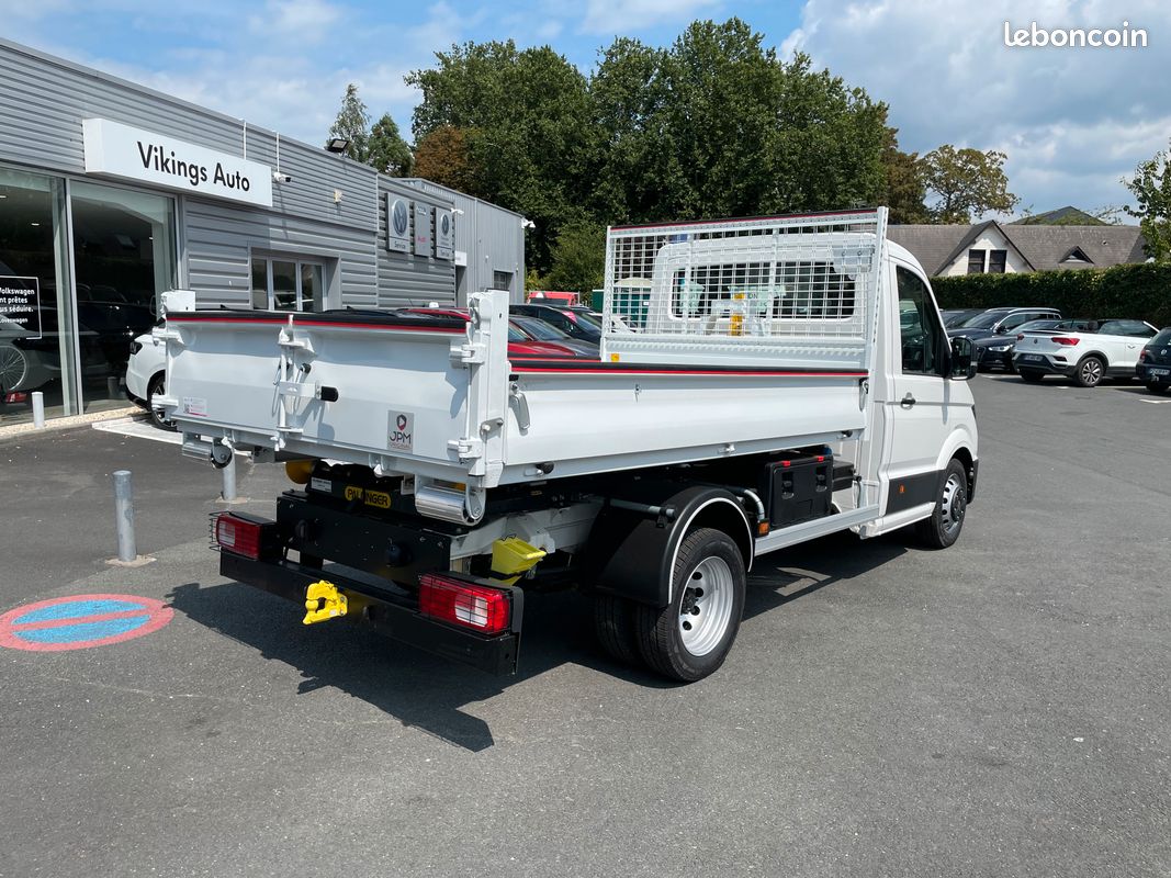 Crafter chassis sc 163ch avec bras ampliroll + caisson jpm disponible immediatement (image 2)