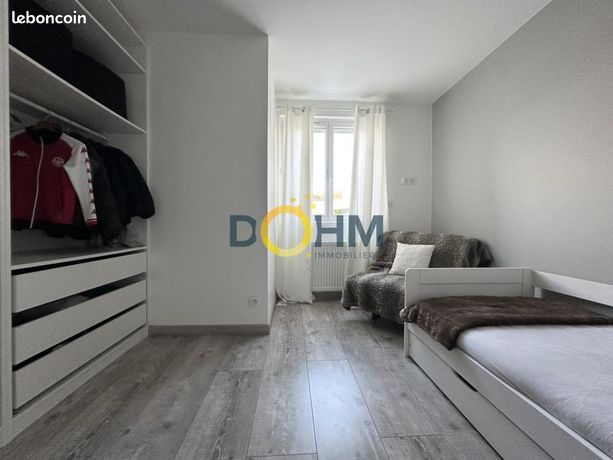 https://img.leboncoin.fr/api/v1/lbcpb1/images/de/00/ec/de00ec42e32d2ab4e2ac88de06a33c9abd3d890b.jpg?rule=ad-image