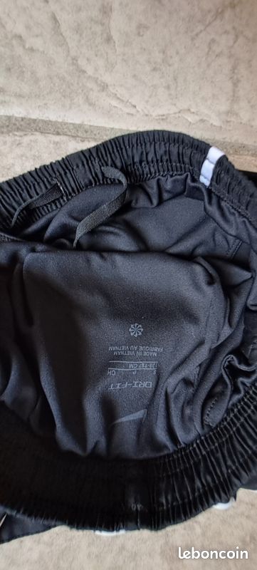 Short NIKE Dri-Fit / 8 ans (128-137 cm) (image 4)