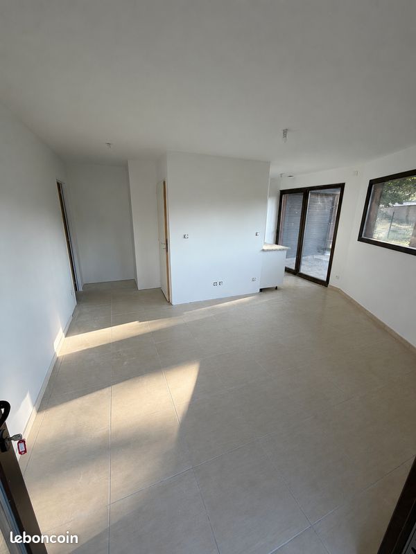 Appartement 2 pièces 35 m² · à Oytier-Saint-Oblas · 35 m² · 770 €/mois