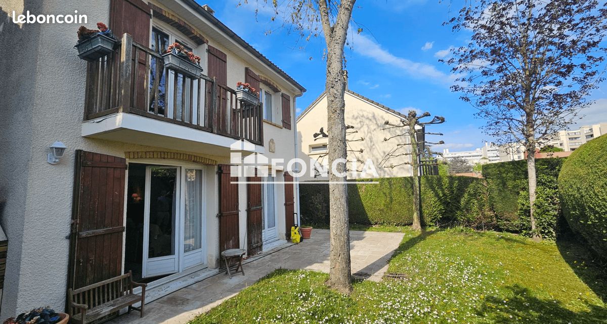 Maison 7 pièces 158 m² · à Saint-Germain-en-Laye · 158 m² · 800 000 €