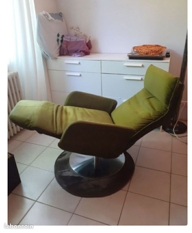 Fauteuil électrique 2 moteurs pivotant 300 euros (image 1)
