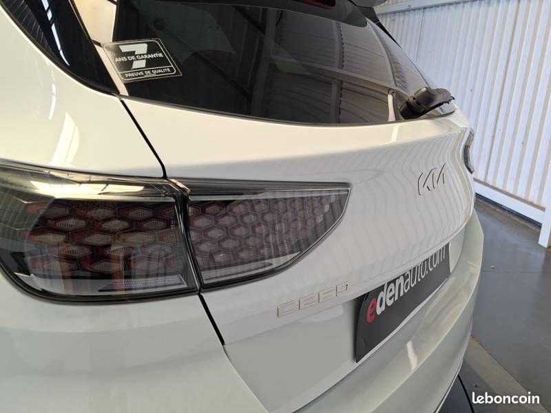 Kia CEED 1.5 T-GDi 140 ch DCT7 GT-line (image 17)