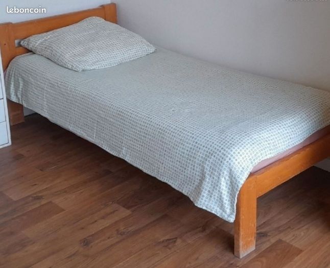 Lit simple en bois massif (orme): cadre uniquement (image 1)