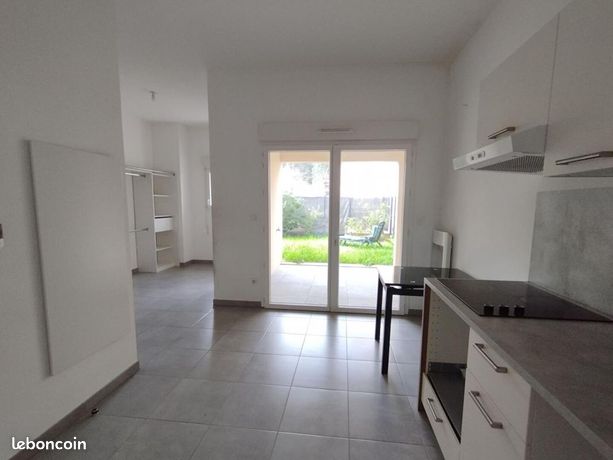 Studio 1 pièce 27 m²