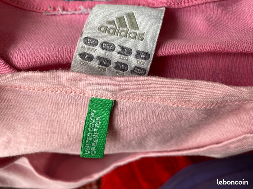 2 tee-shirts fille (taille 10-11 ans - Adidas et Benetton) (image 8)