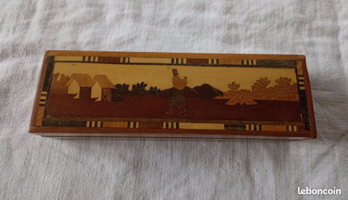 Plumier bois décor Afrique art déco (image 1)