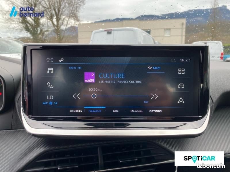 Peugeot 2008 1.2 Hybrid 145ch Style e-DCS6 (image 19)