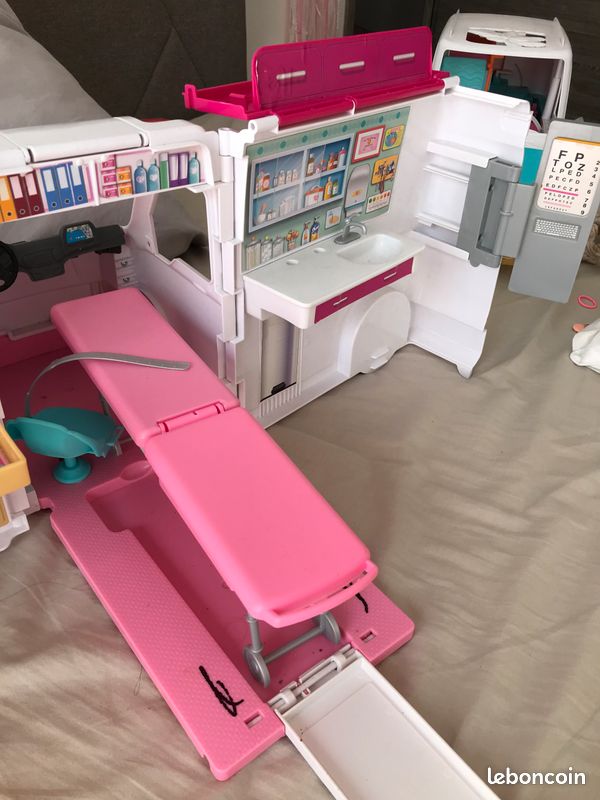 Ambulance Barbie (image 9)