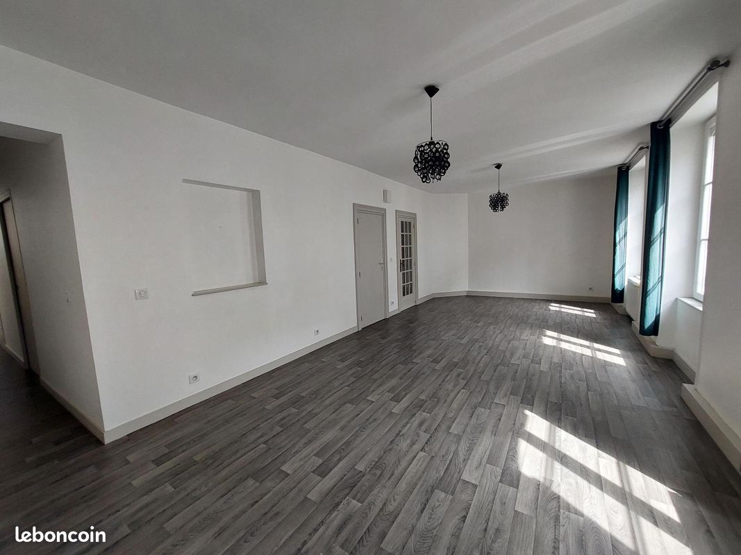 Appartement 3 pièces 73 m² · à Angers · 73 m² · 880 €