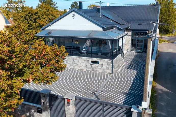 Maison 8 pièces 226 m²