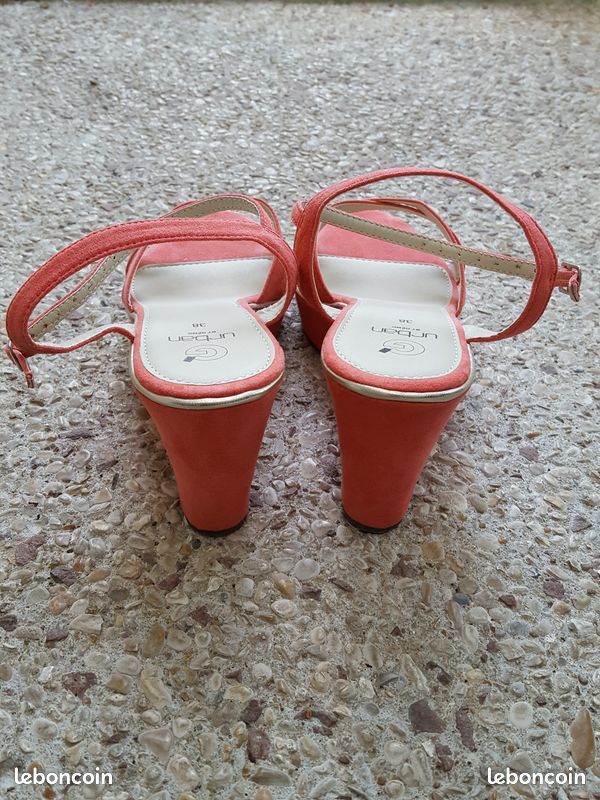 Sandales cuir compensées neuves (image 2)