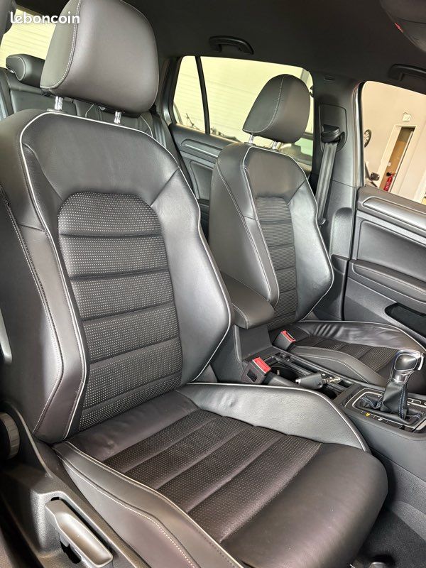 VOLKSWAGEN GOLF 7.5 GTE 204cv DSG6 HYBRIDE 5 Portes (image 9)