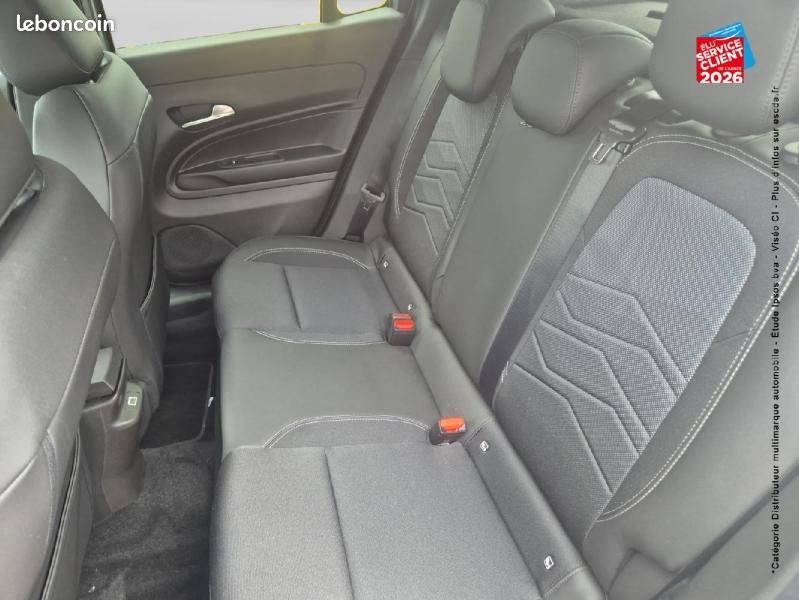 Jeep Avenger 1.2 Turbo T3 110ch e-Hybrid Summit BVR6 (image 11)