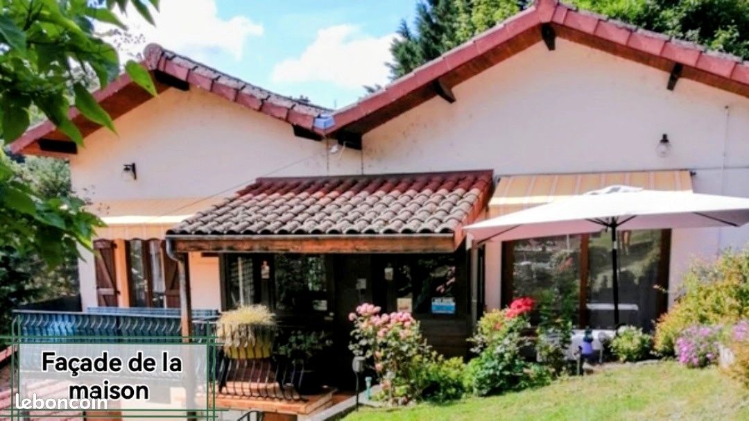 Maison 6 pièces 126 m² · à Olliergues · 126 m² · 115 000 €