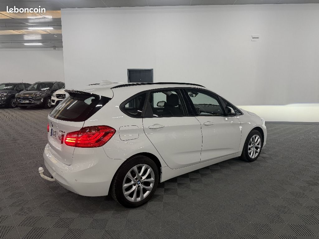 BMW Serie 2 Active Tourer F45 218d 150 ch Lounge A (image 4)