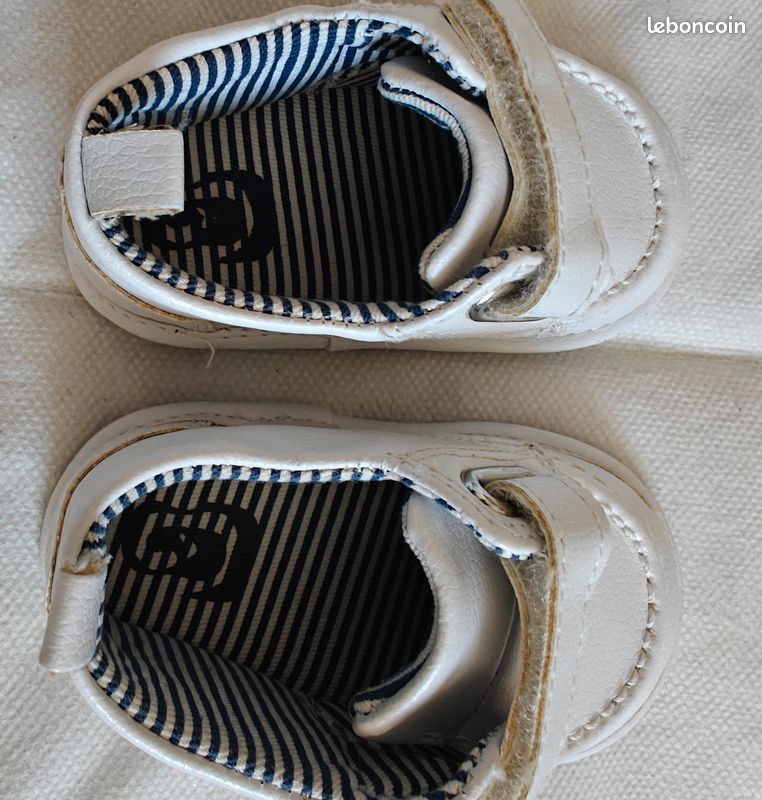 Chaussure blanche cérémonie pour bébé 6-12 mois (neuves) (image 7)