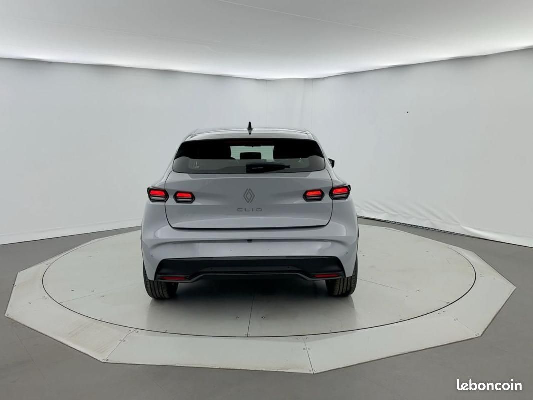 Renault Clio VI TCe 115 ch Evolution (image 6)
