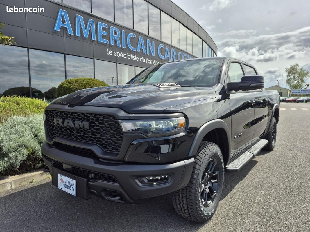 Dodge ram 1500 crew cab rebel (image 1)