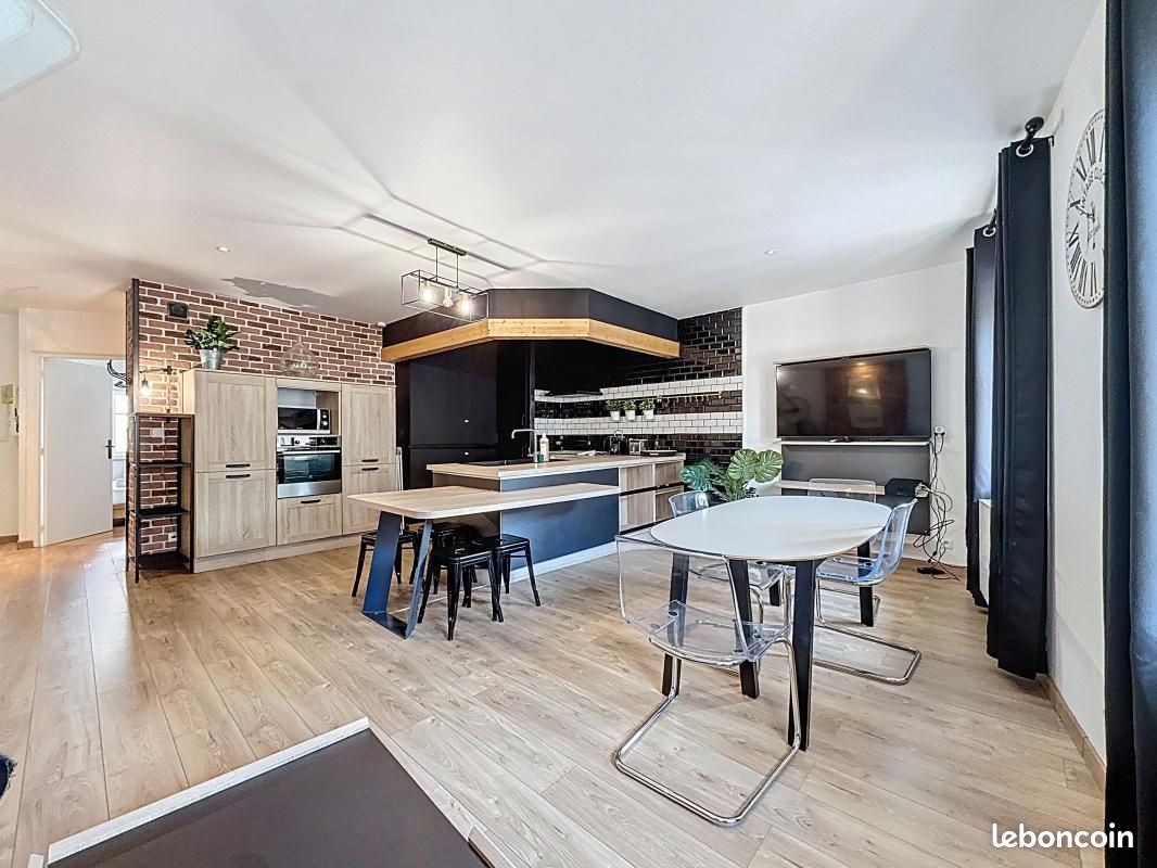 Appartement 3 pièces 64 m² · à Nancy · 64 m² · 990 €