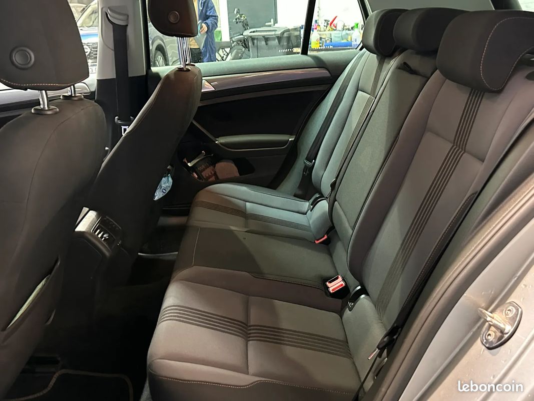VOLKSWAGEN Golf 2.0 TDi 150ch Allstar - 2017 - Suivi complet - Boîte auto (image 21)