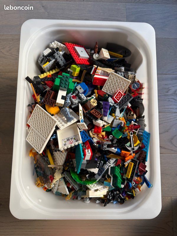 Gros lot LEGO en vrac – 5 kg – Briques, véhicules et accessoires (image 1)