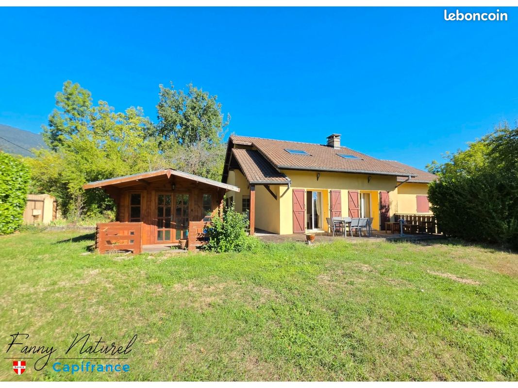 Maison 10 pièces 233 m² · à La Motte-Servolex · 233 m² · 695 000 €