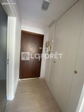 https://img.leboncoin.fr/api/v1/lbcpb1/images/de/0c/eb/de0ceb7ca3661aa2ce029a79fb35d453b5279c63.jpg?rule=ad-image