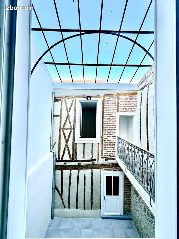 Maison 8 pièces 188 m² · à Mirande · 188 m² · 160 000 €