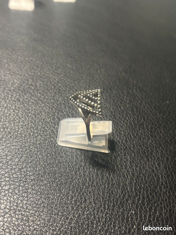 Ancienne bague couleur argent vintage taille 58 (image 2)