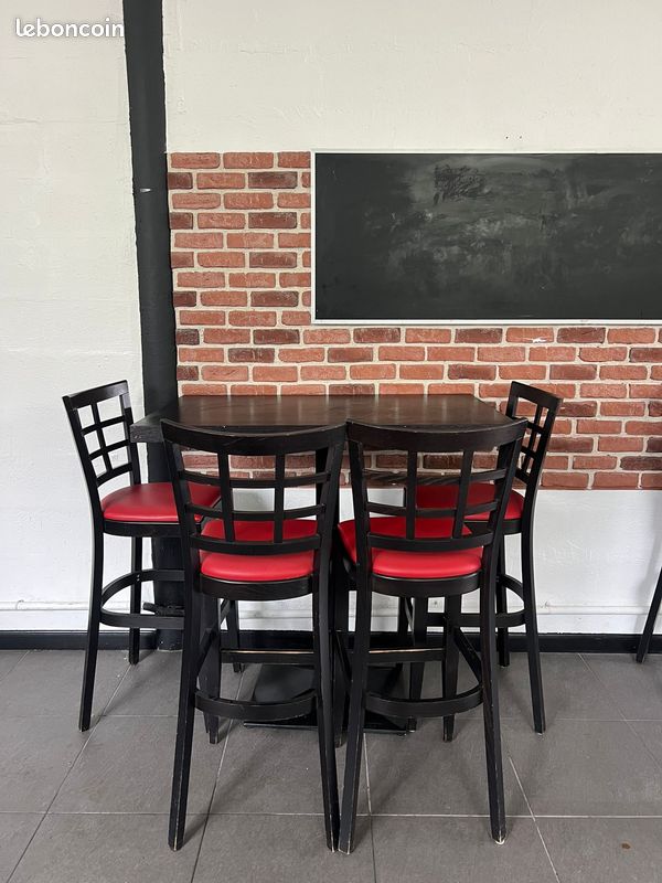 Ensemble 4 tables + 16 chaises (image 1)