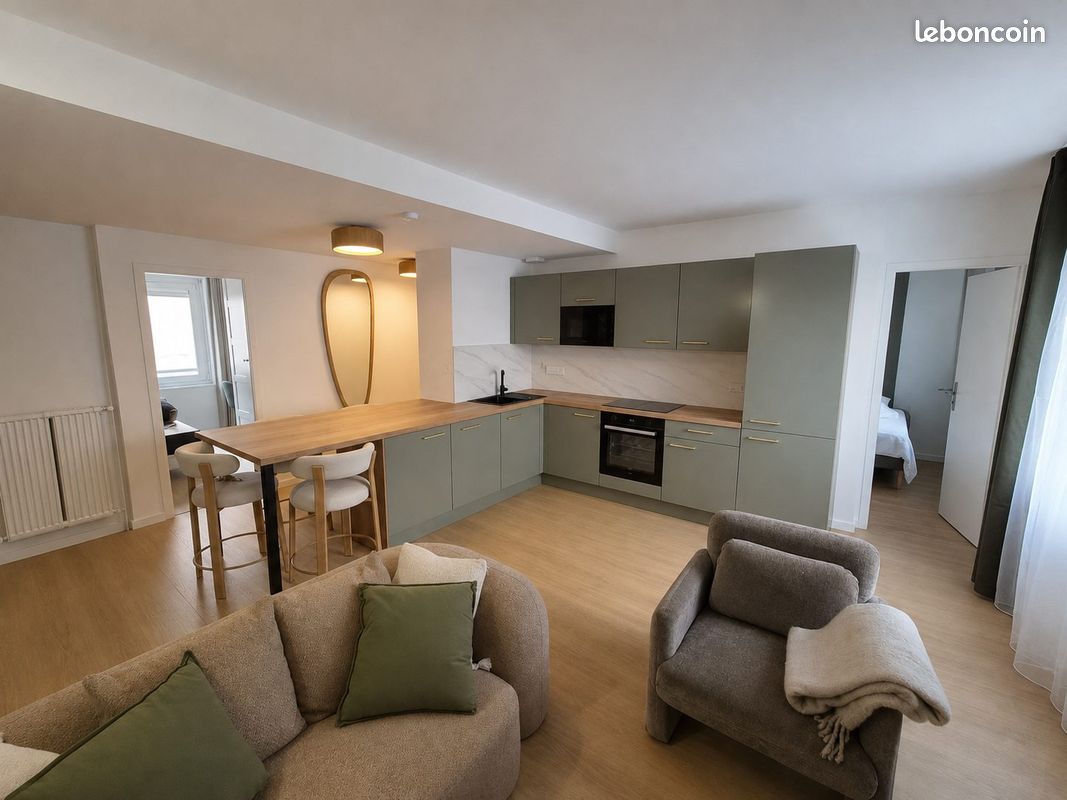 Appartement 5 pièces 73 m² · à Villeurbanne · 73 m² · 550 €